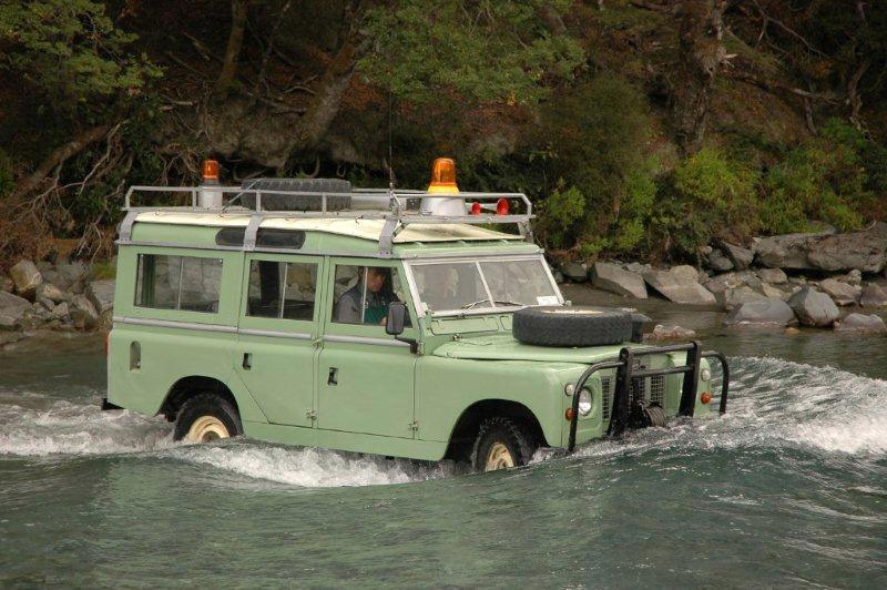 Land Rover tackling the river